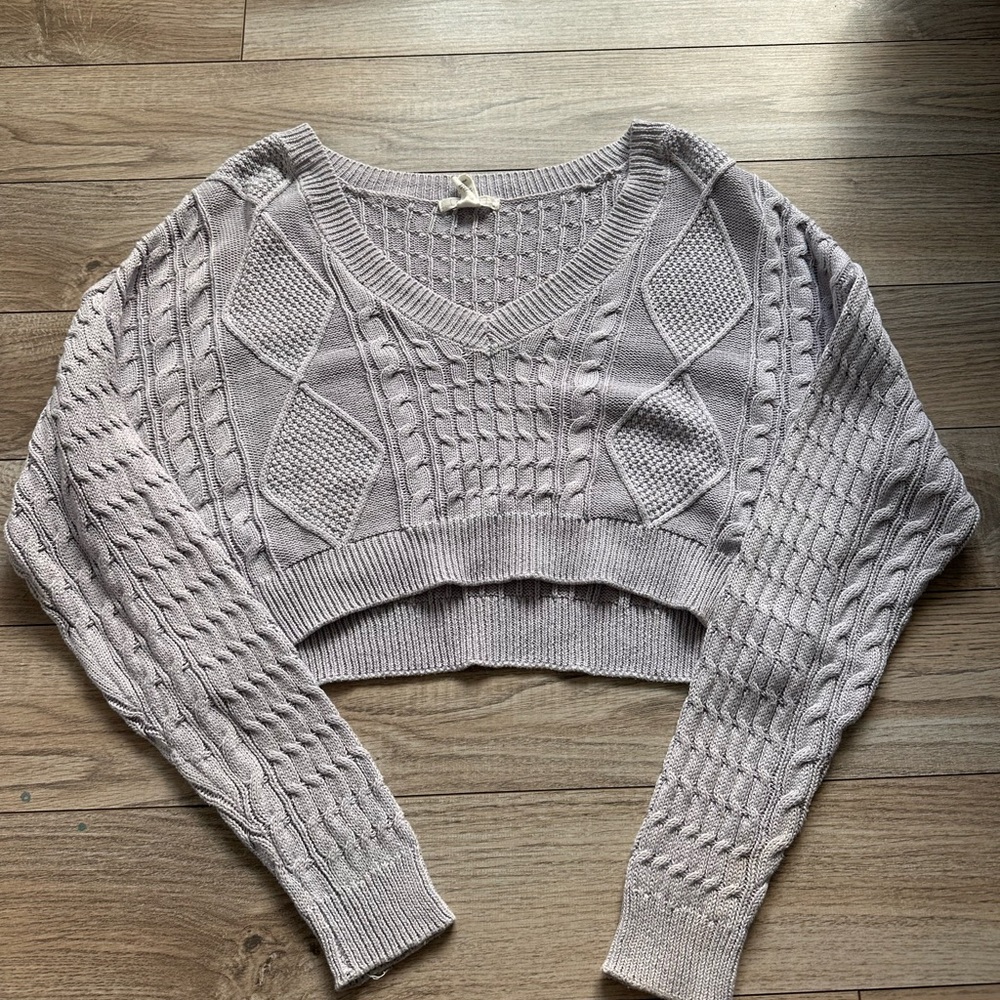 Full Tilt V-Neck Cable Knit Sweater - Light Gray